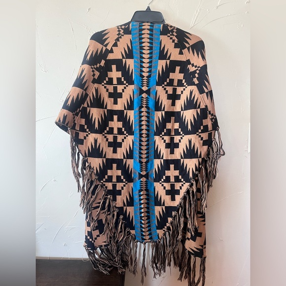 Pendleton Jackets & Blazers - Pendleton spider rock blanket shawl Blue and Tan Geometric Poncho cape